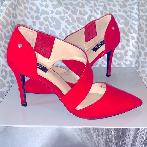 Jones New York Signature Beautiful Red Heels - Picture 2 of 7